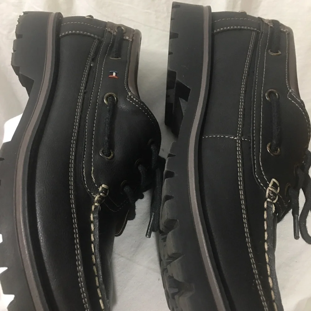 TOMMY Hilfiger Men’s Shoes, Casual Lace Up Size 10